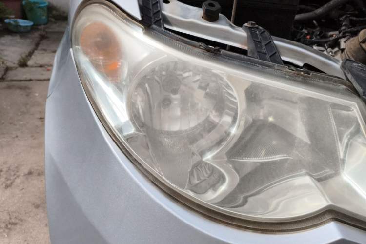 Used Wuling Hongguang 2010 1.4L Base Version Right Front Headlight