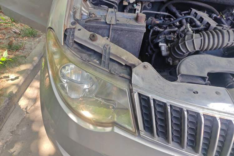 Used Wuling Hongguang 2010 1.4L Standard Version Right Front Headlight