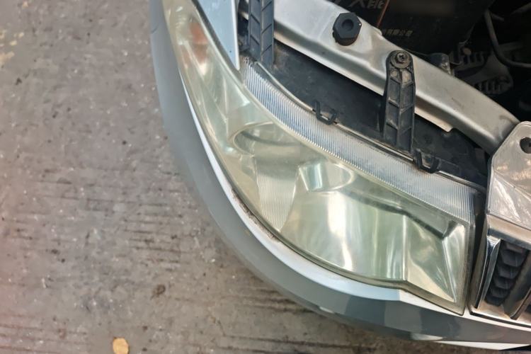 Used Wuling Hongguang 2010 1.2L Comfort Edition China IV Right Front Headlight