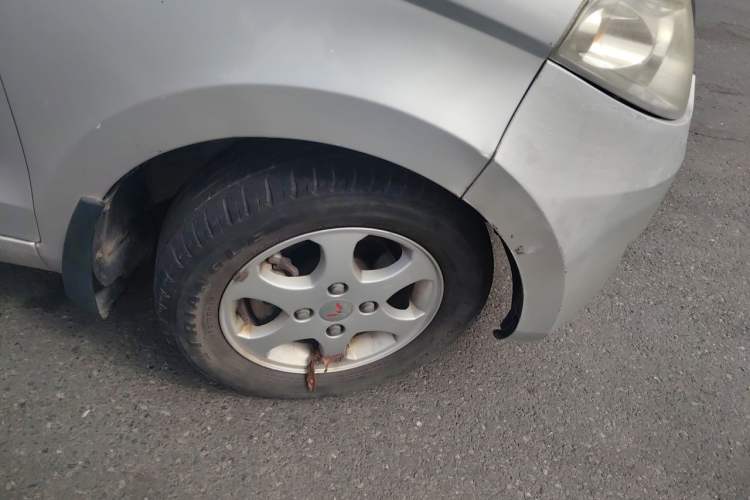 Used Wuling Hongguang 2010 1.2L Standard Version China IV Right Front Wheel Hub
