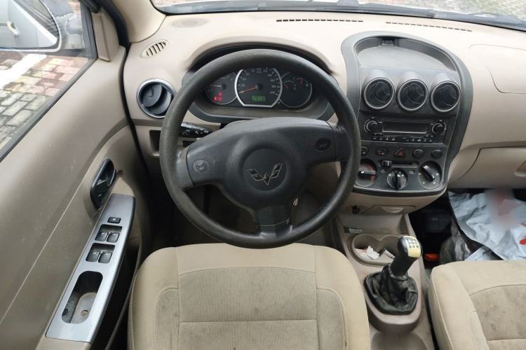 Used Wuling Hongguang 2010 1.2L Standard Version China IV Steering Wheel
