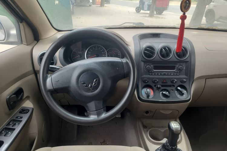 Used Wuling Hongguang 2010 1.4L Practical Version Steering Wheel