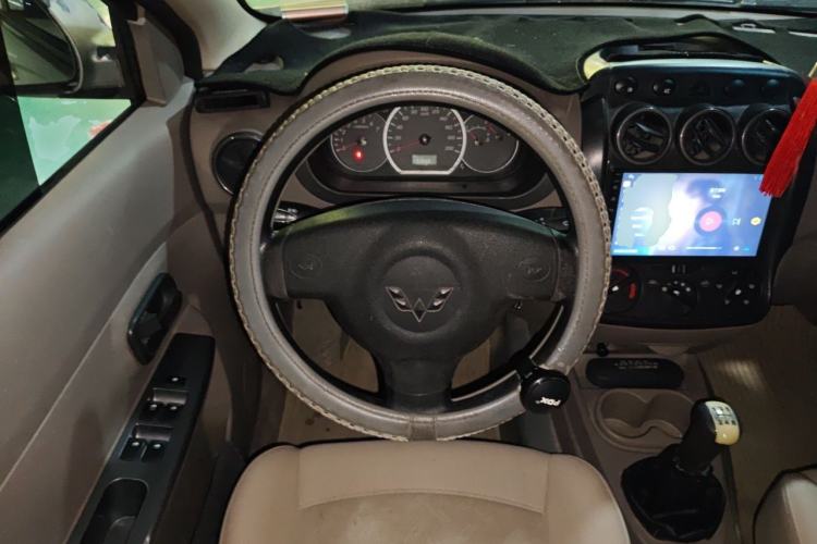 Used Wuling Hongguang 2010 1.2L Standard Version China IV Steering Wheel