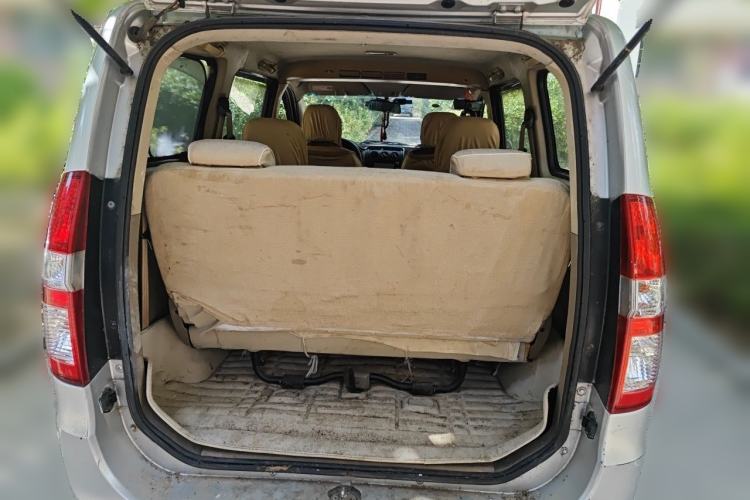 Used Wuling Hongguang 2010 1.4L Comfort Version Trunk