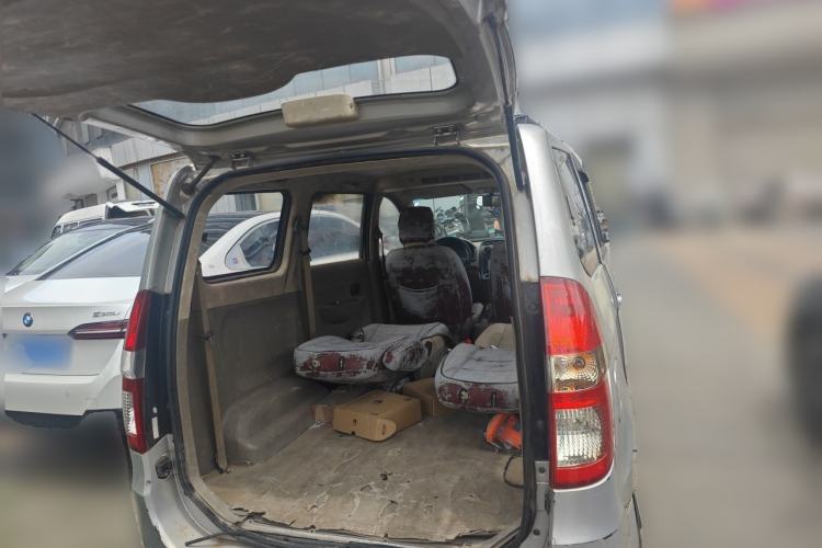 Used Wuling Hongguang 2010 1.4L Base Version Trunk