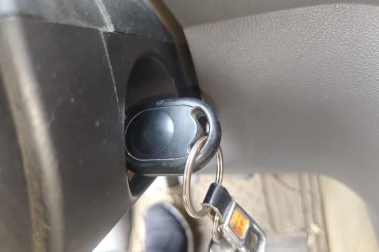 Used Wuling Hongguang 2010 1.2L Base Version China IV Standard Vehicle Key