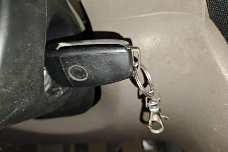 Used Wuling Hongguang 2010 1.2L Standard Version China IV Vehicle Key