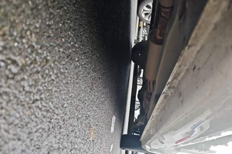 Used Wuling Hongguang 2010 1.4L Luxury Model Chassis Front Left