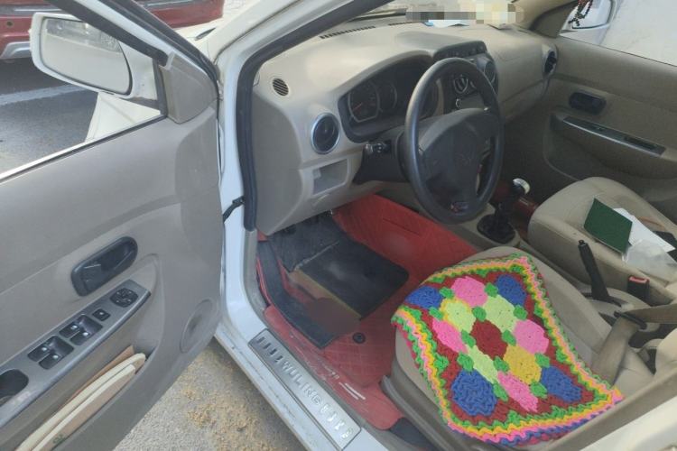Used Wuling Hongguang 2010 1.2L Comfort Edition China IV Driver Seat