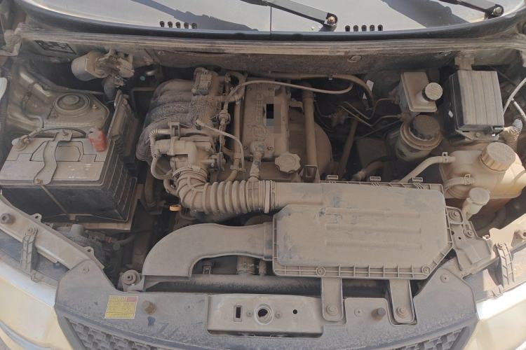 Used Wuling Hongguang 2010 1.2L Base Version China IV Standard Engine Bay