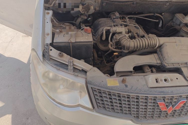 Used Wuling Hongguang 2010 1.2L Base Version China IV Standard Engine Bay Right