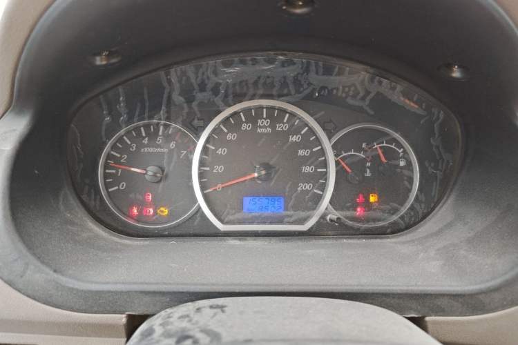 Used Wuling Hongguang 2010 1.2L Practical Version China IV Instrument Cluster