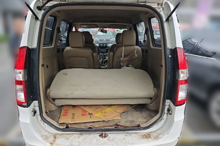 Used Wuling Hongguang 2010 1.4L Luxury Model Trunk