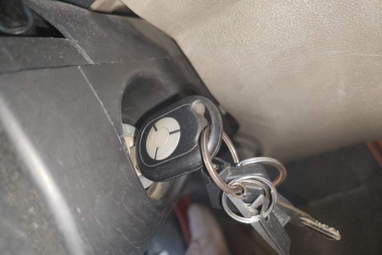 Used Wuling Hongguang 2010 1.2L Comfort Edition China IV Vehicle Key
