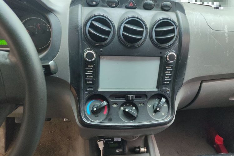 Used Wuling Hongguang 2010 1.2L Base Version China IV Standard Audio And AC Panel