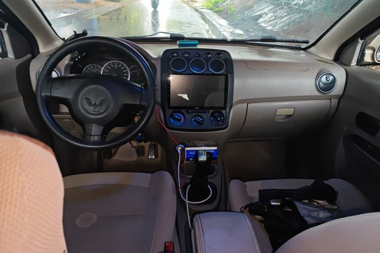 Used Wuling Hongguang 2010 1.4L Comfort Version Center Console