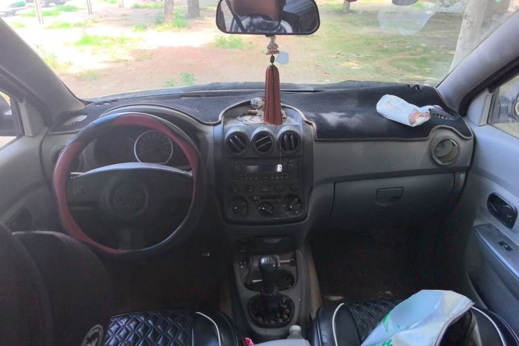 Used Wuling Hongguang 2010 1.4L Base Version Center Console