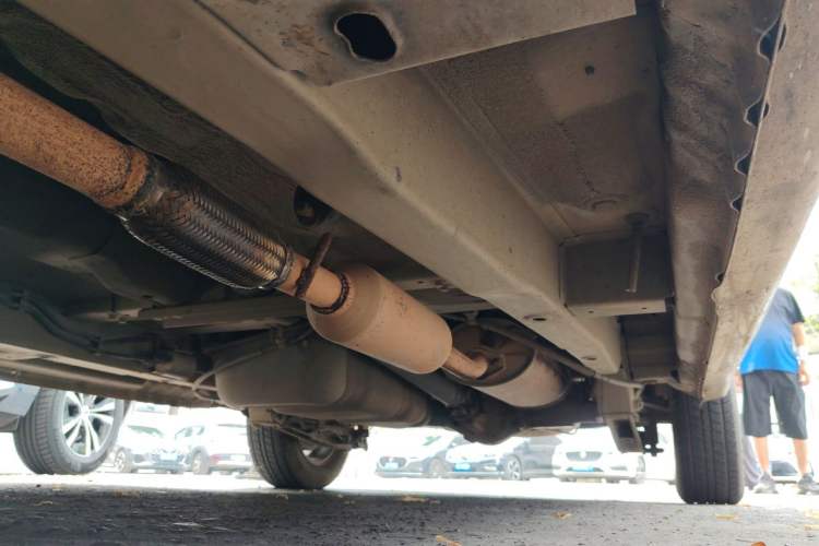 Used Wuling Hongguang 2010 1.2L Standard Version China IV Chassis Front Left
