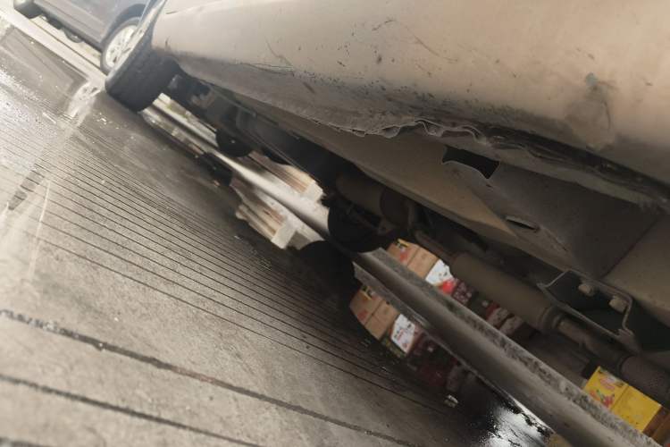 Used Wuling Hongguang 2010 1.2L Base Version China IV Standard Chassis Front Right