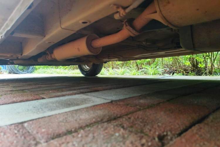 Used Wuling Hongguang 2010 1.4L Standard Version Chassis Rear Left
