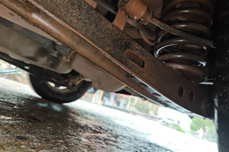 Used Wuling Hongguang 2010 1.4L Comfort Version Chassis Rear Left
