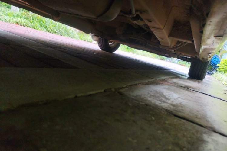 Used Wuling Hongguang 2010 1.4L Standard Version Chassis Rear Right