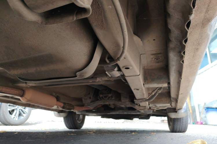 Used Wuling Hongguang 2010 1.2L Standard Version China IV Chassis Rear Right