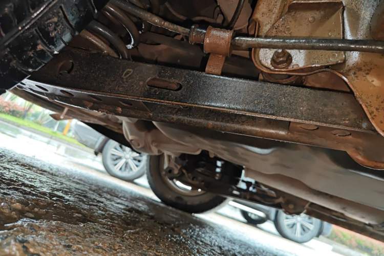Used Wuling Hongguang 2010 1.4L Comfort Version Chassis Rear Right