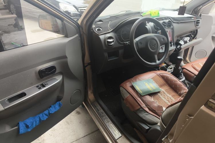 Used Wuling Hongguang 2010 1.2L Base Version China IV Standard Driver Seat