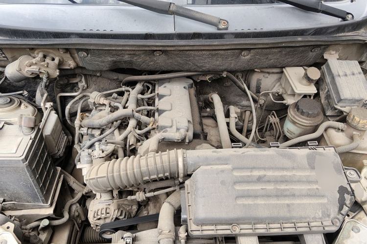 Used Wuling Hongguang 2010 1.4L Luxury Model Engine Bay