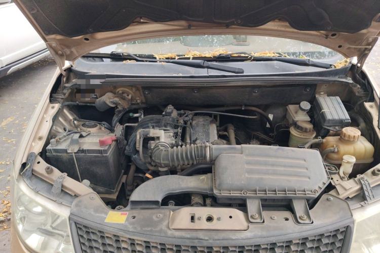 Used Wuling Hongguang 2010 1.2L Standard Version China IV Engine Bay