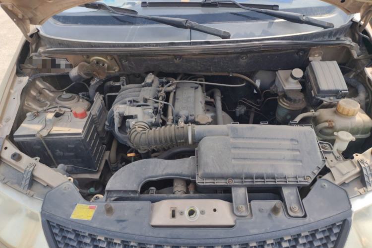 Used Wuling Hongguang 2010 1.2L Base Version China IV Standard Engine Bay