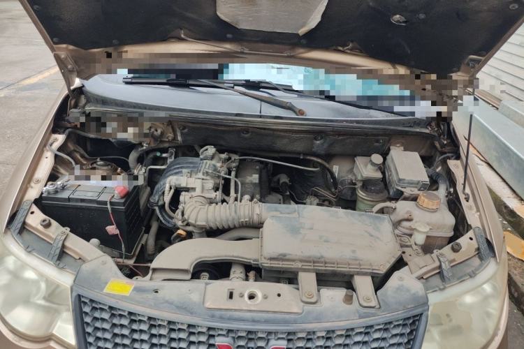 Used Wuling Hongguang 2010 1.2L Base Version China IV Standard Engine Bay