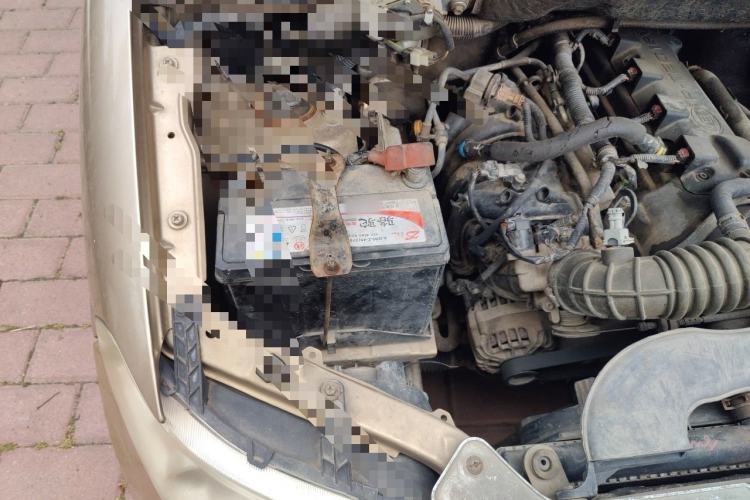 Used Wuling Hongguang 2010 1.4L Comfort Version Engine Bay Right