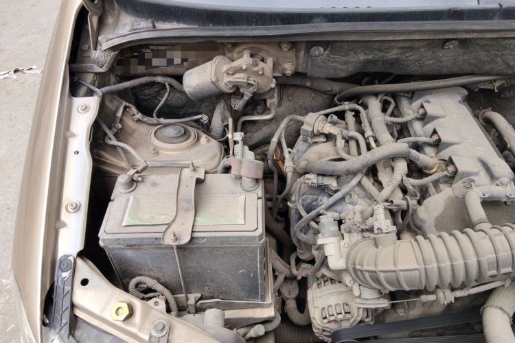 Used Wuling Hongguang 2010 1.4L Luxury Model Engine Bay Right