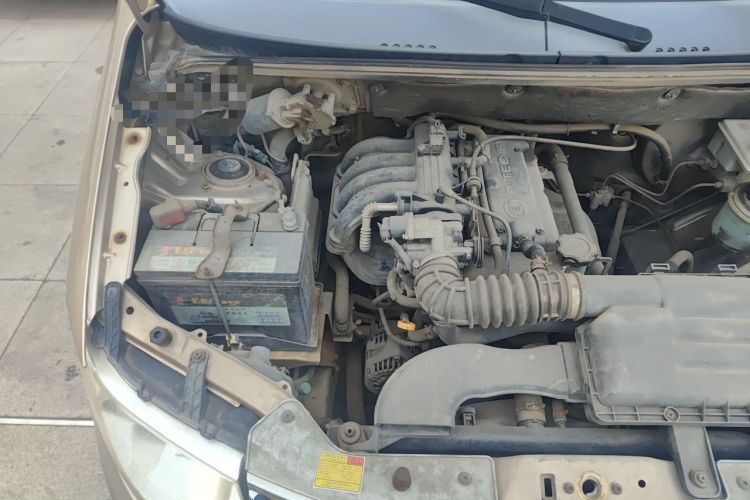 Used Wuling Hongguang 2010 1.2L Practical Version China IV Engine Bay Right