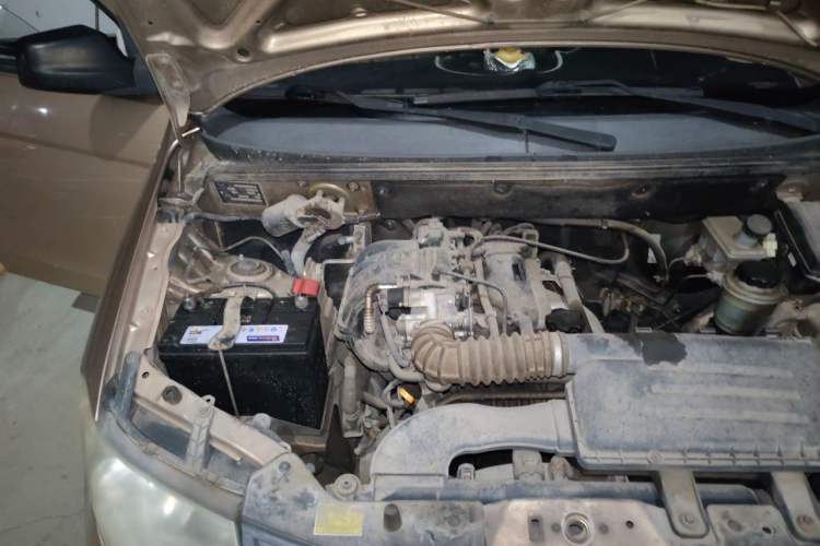 Used Wuling Hongguang 2010 1.2L Base Version China IV Standard Engine Bay Right