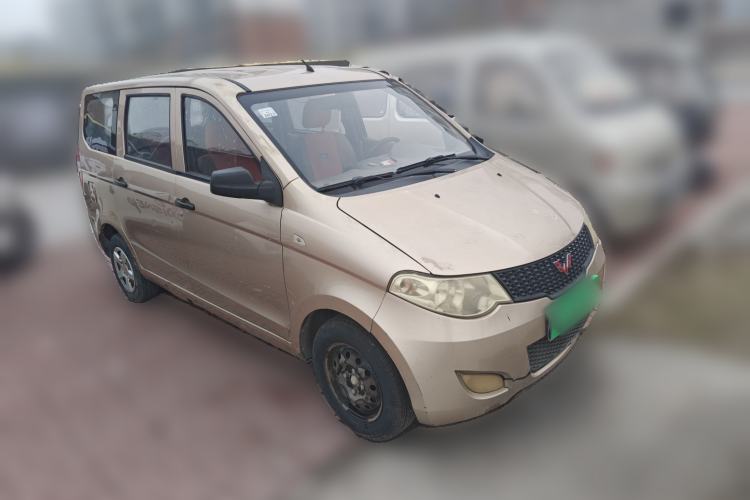 Used Wuling Hongguang 2010 1.2L Base Version China IV Standard Front Right 45 Deg