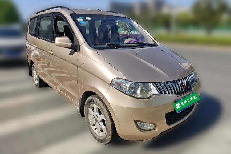 Used Wuling Hongguang 2010 1.4L Comfort Version Front Right 45 Deg