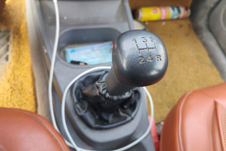 Used Wuling Hongguang 2010 1.2L Base Version China IV Standard Gear Lever