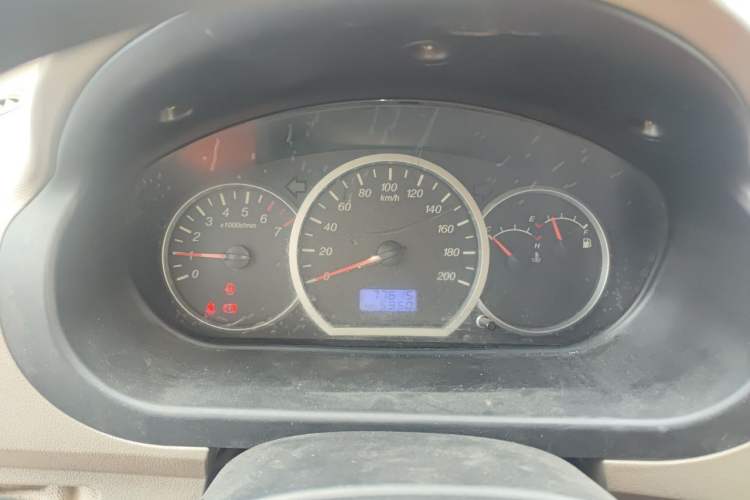 Used Wuling Hongguang 2010 1.2L Practical Version China IV Instrument Cluster