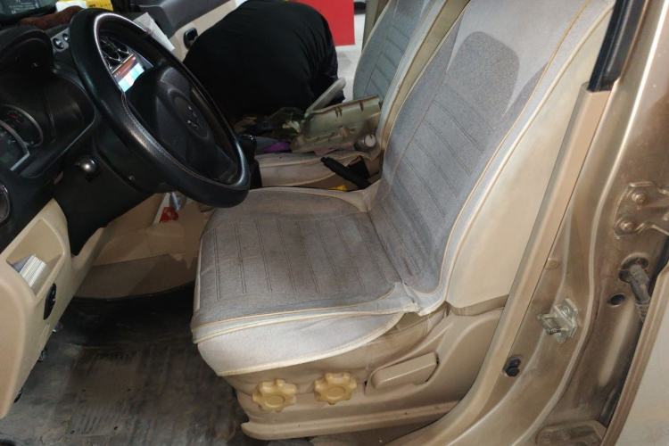 Used Wuling Hongguang 2010 1.4L Luxury Model Left Front Seat
