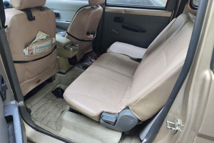 Used Wuling Hongguang 2010 1.4L Base Version Left Rear Seat