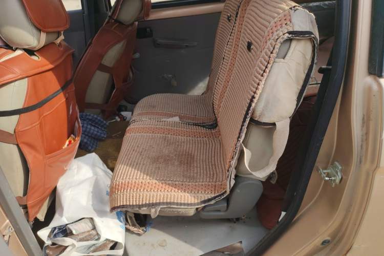 Used Wuling Hongguang 2010 1.2L Base Version China IV Standard Left Rear Seat