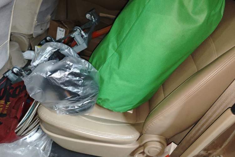 Used Wuling Hongguang 2010 1.4L Luxury Model Left Rear Seat