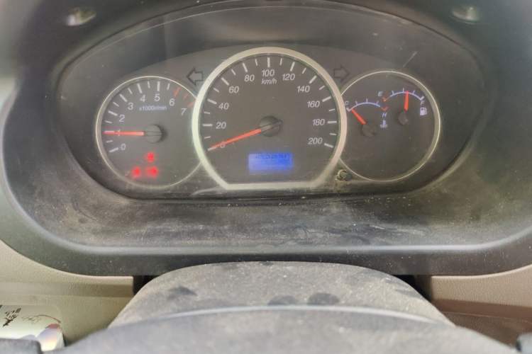 Used Wuling Hongguang 2010 1.4L Comfort Version Odometer Close Up