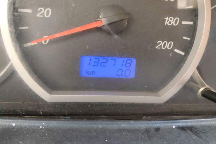 Used Wuling Hongguang 2010 1.4L Luxury Model Odometer Close Up