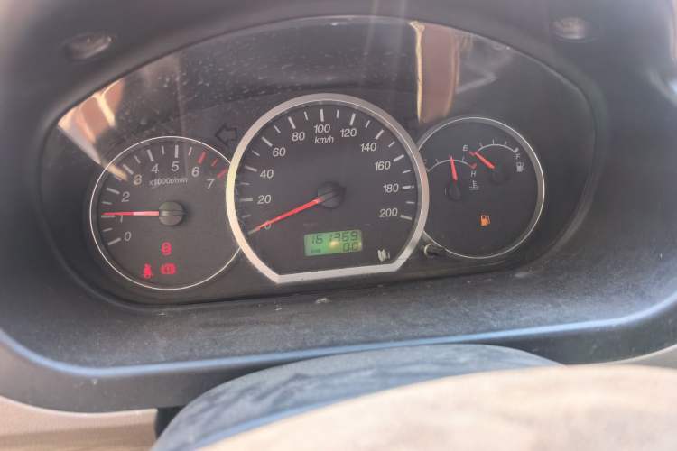 Used Wuling Hongguang 2010 1.2L Standard Version China IV Odometer Close Up