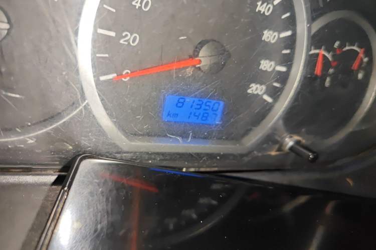Used Wuling Hongguang 2010 1.4L Comfort Version Odometer Close Up