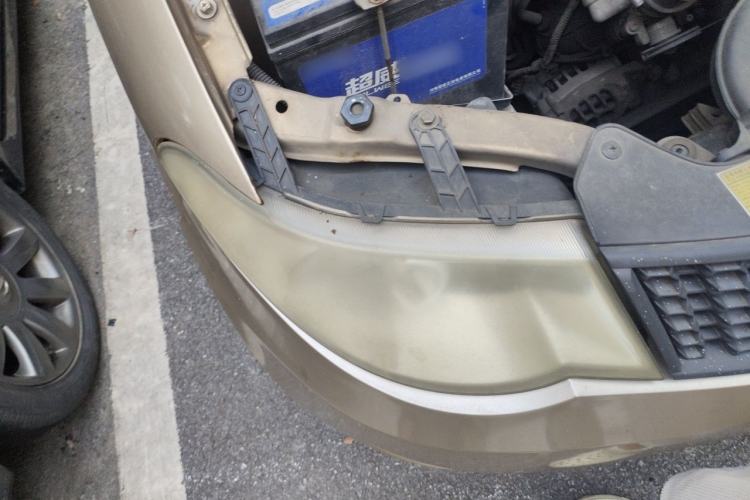 Used Wuling Hongguang 2010 1.4L Base Version Right Front Headlight